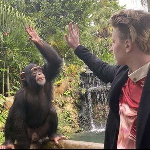 Meet your Posher, Jax